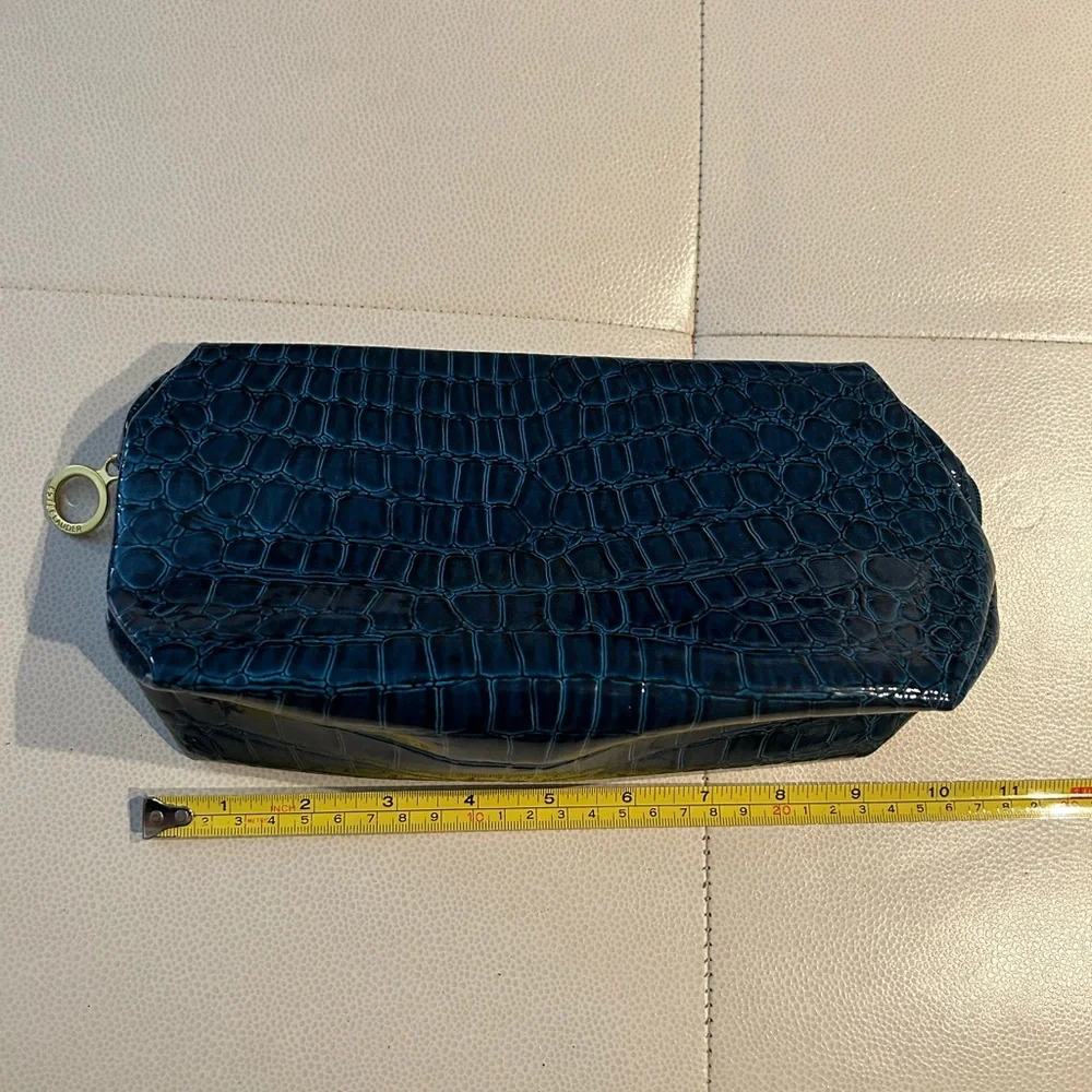 Estée Lauder Cosmetic Makeup Bag/Clutch Teal Faux Alligator Travel Everyday